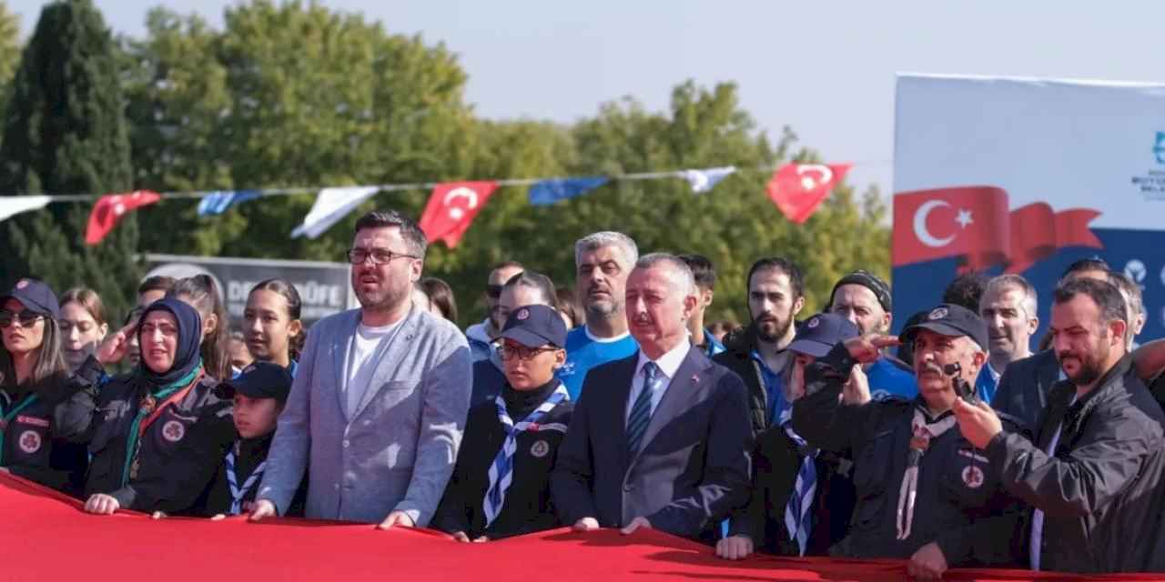 Kocaeli’de binler ‘Cumhuriyet’ aşkına koştu