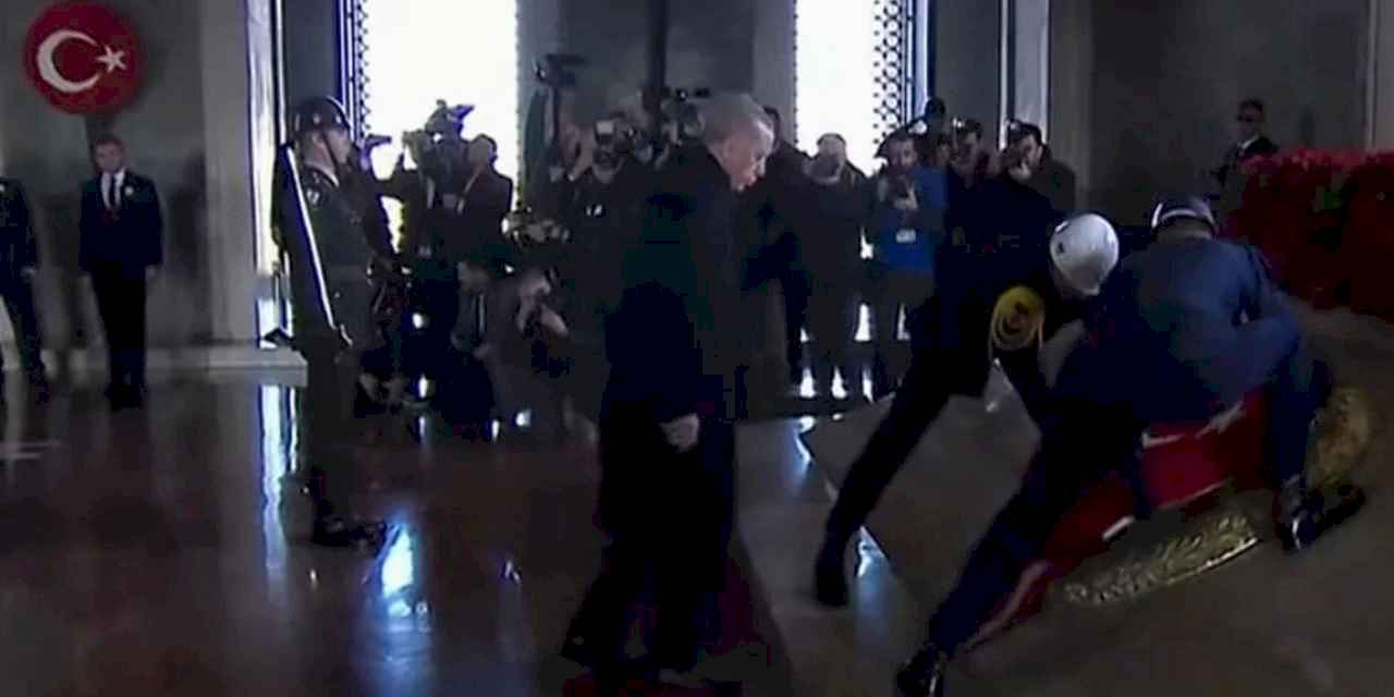 Devlet erkanı Anıtkabir'de