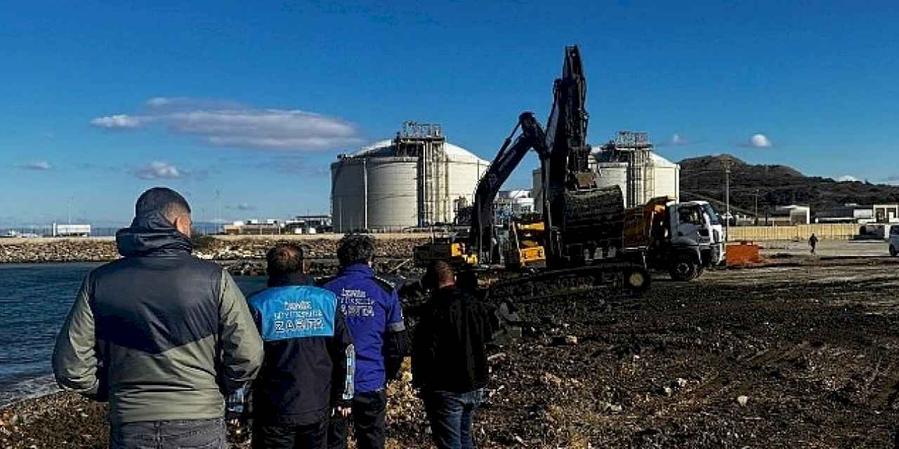 Tehlikeli atıkların kazı ve taşıma işlemi durduruldu