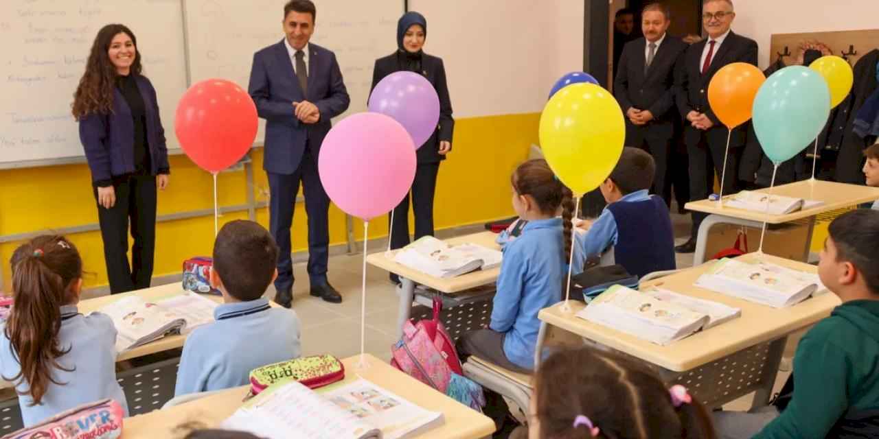 Bilecik Valisi yeni okul binasını ziyaret etti