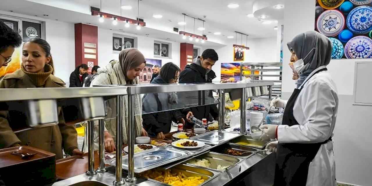 Öğrencilere ABB'den sıcak yemek desteği