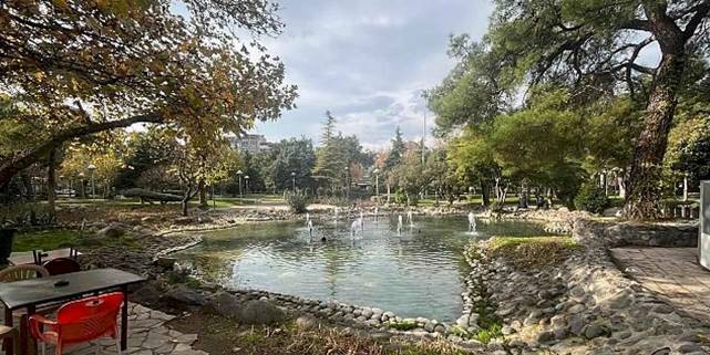 Manisa Büyükşehir, Fatih Parkı Süs Havuzu Bakım ve Onarım Çalışmalarını Tamamladı