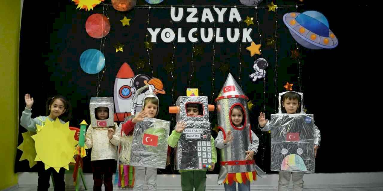 Kocaeli'de minikler uzayı keşfetti
