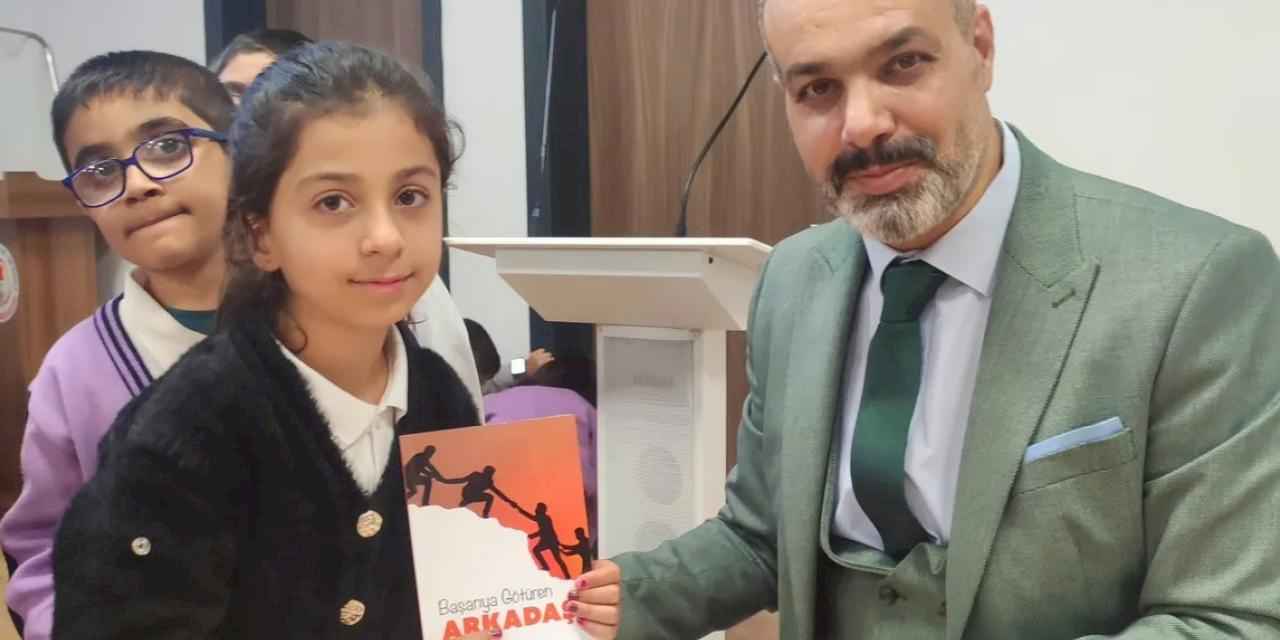 Adıyaman Besni'de 'İyilik Yolcuları' konferansı