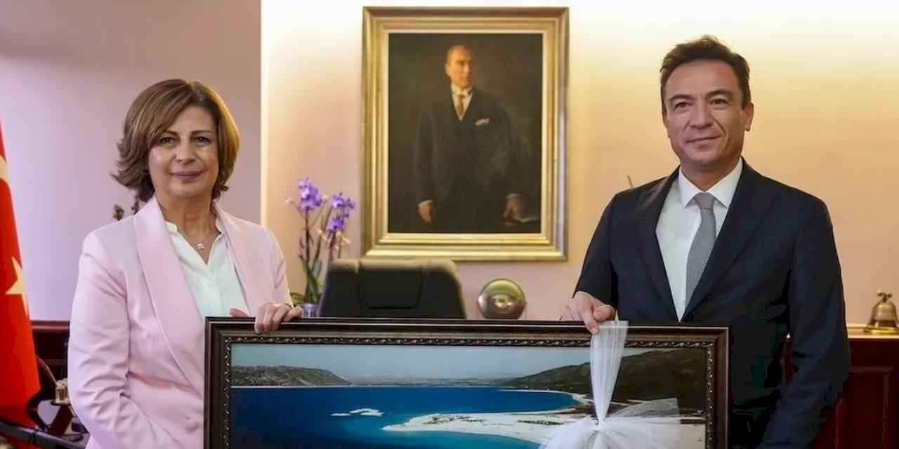 Yeşilova'dan Ayşe Ünlüce'ye ziyaret