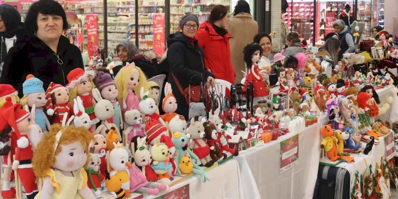 İzmit'te Yılbaşı İyilik Pazarı'nın ilk standı açıldı