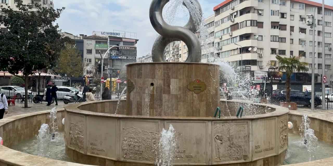 Manisa'da kentin havuzlarına Büyükşehir bakımı