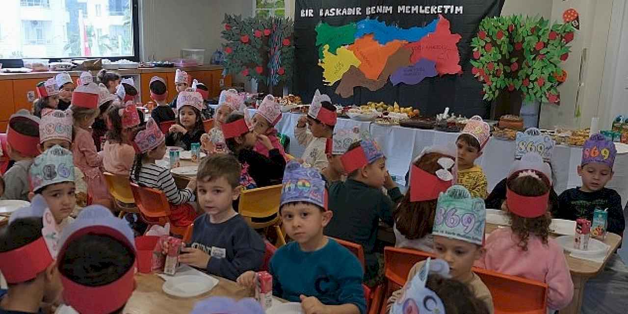 Minik öğrenciler, Yerli Malı Haftası'nı kutluyor