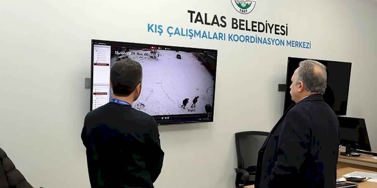 Kayseri Talas'ta kar yağışına 7/24 takip