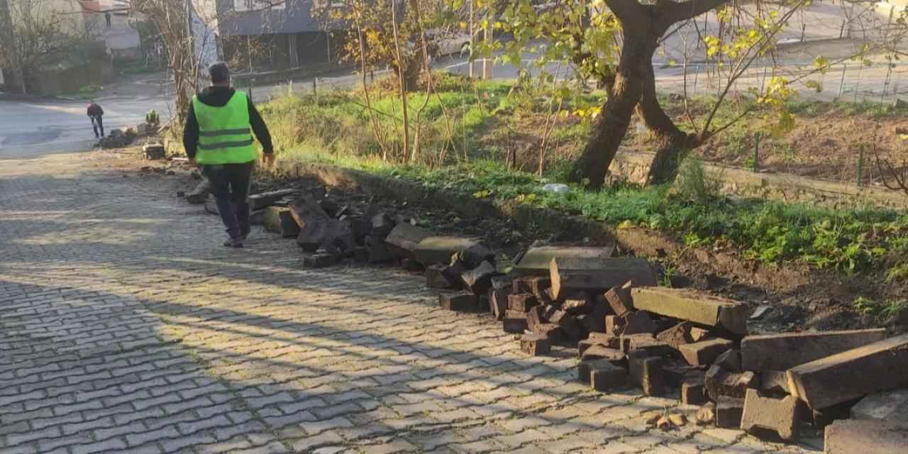 Kocaeli'nde Serdar Mahallesi'ne yeni beton merdiven!
