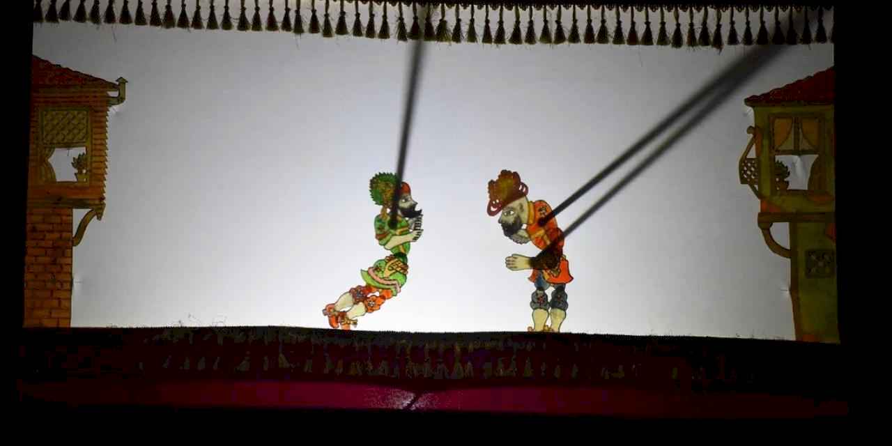 Bursa Yıldırım'da minikler gölge oyunuyla tanıştı