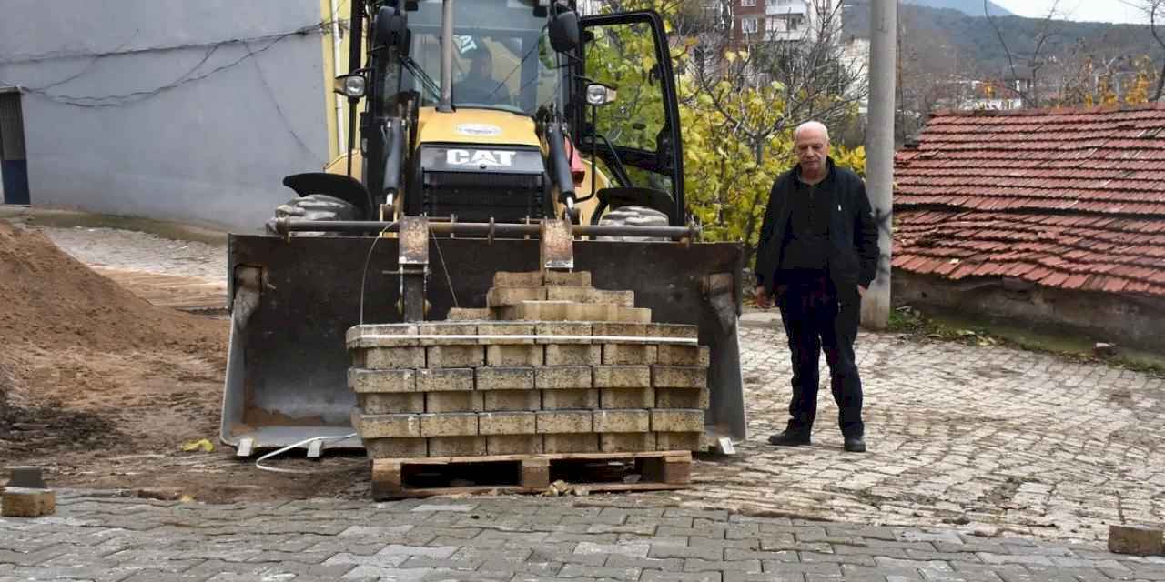 Bursa Gemlik'in kırsalında üst yapı sürüyor