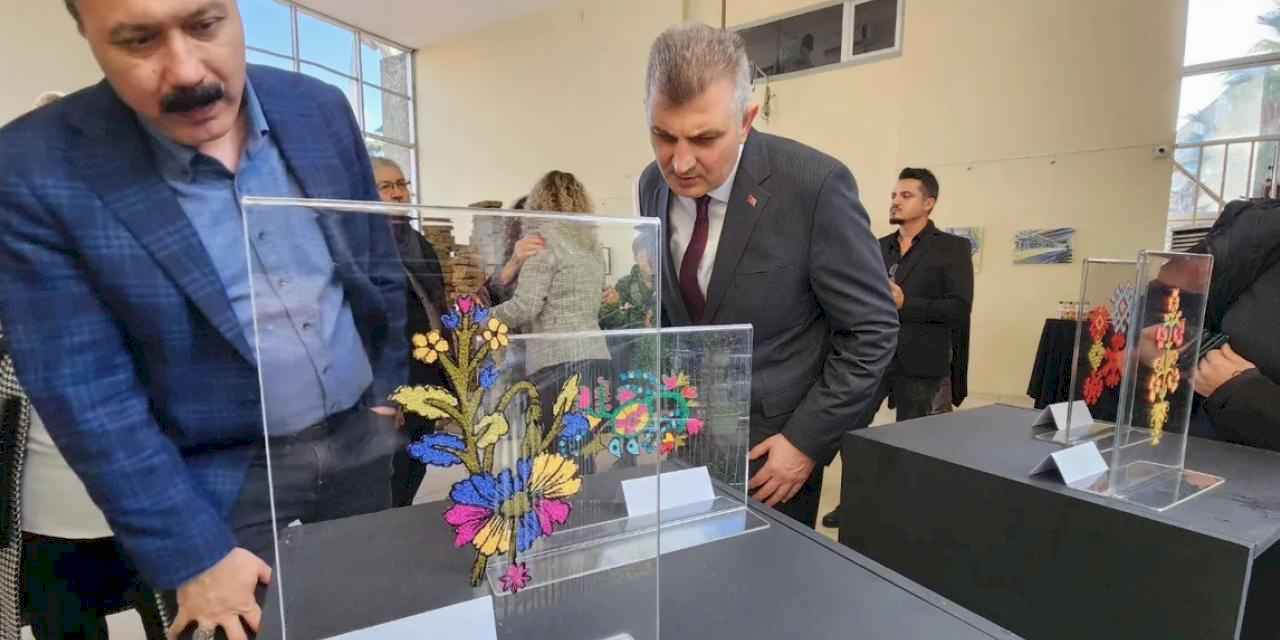 Kocaeli'de akademisyenlerden karma sergi