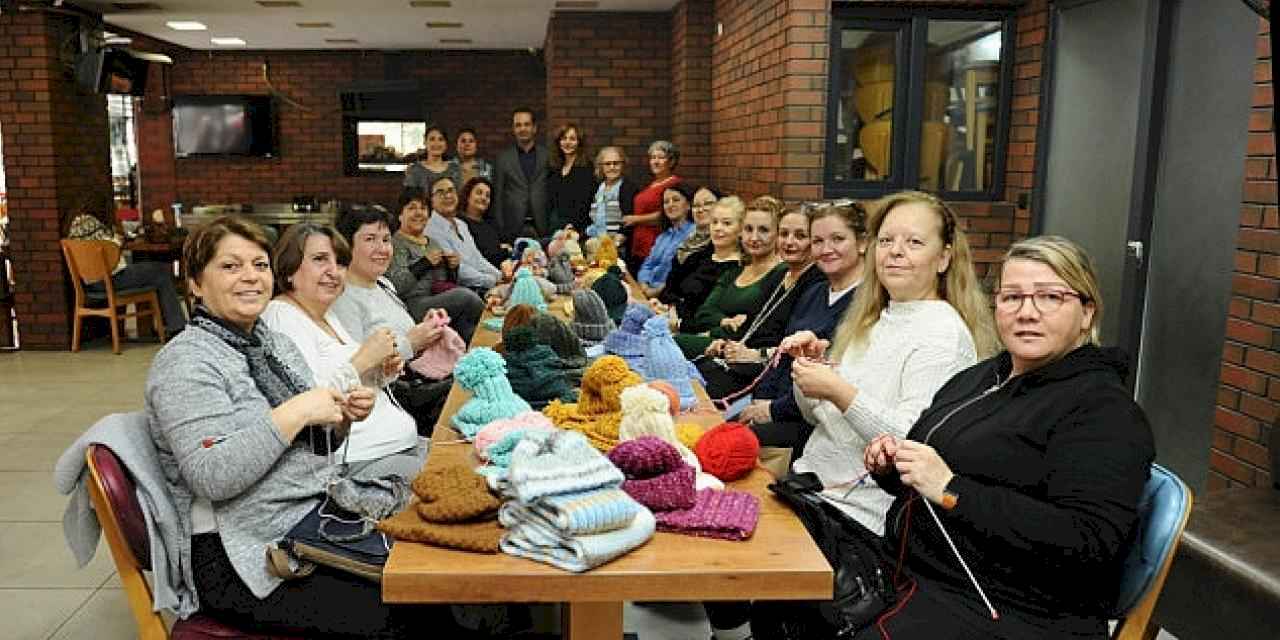 Karşıyaka'da çocuklar için 'Bir Yumak Bir Gülüş' projesi başladı