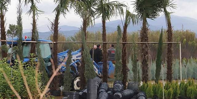 Başkan Turan aşırı yağışlardan etkilenen üreticilerin yanında