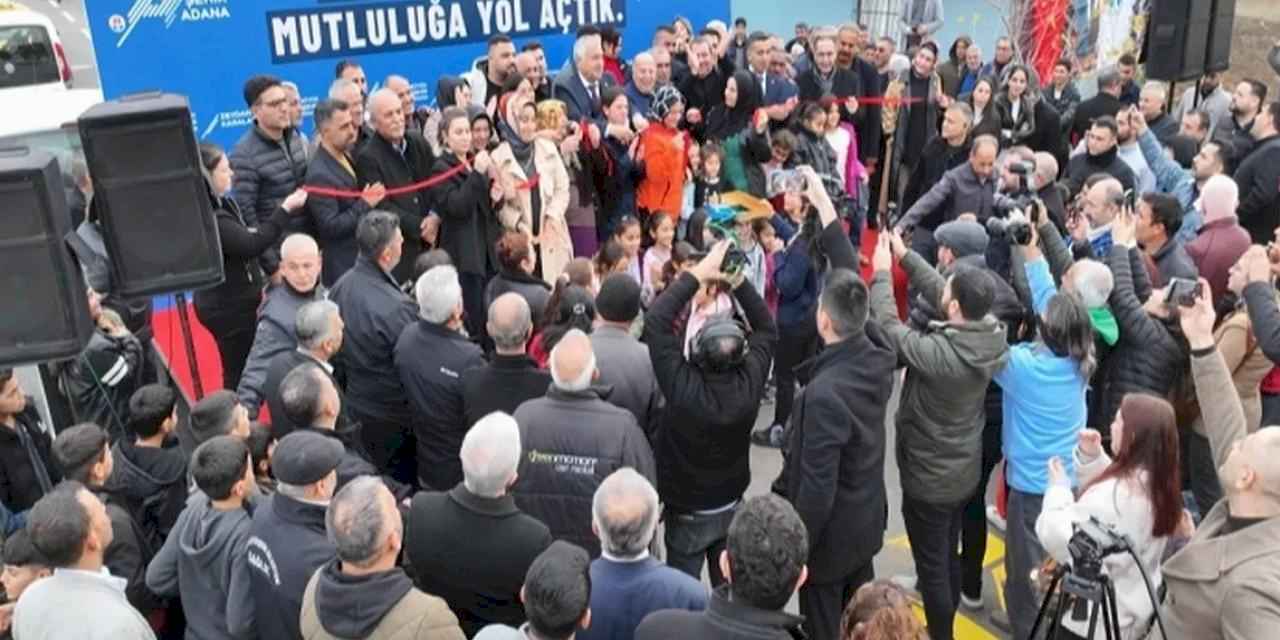Adana'nın kırsal mahallelerine hizmet yağmuru