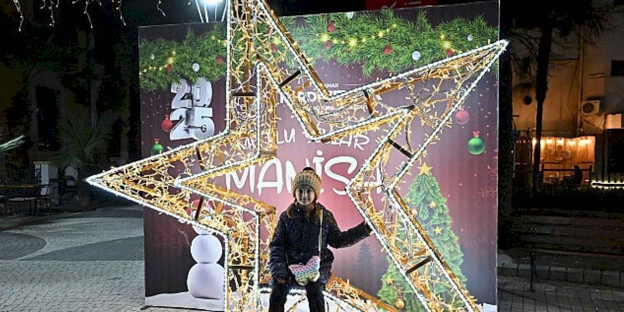 Manisa Büyükşehir, Manisa'yı yeni yıla hazırladı, caddeleri ışıl ışıl oldu