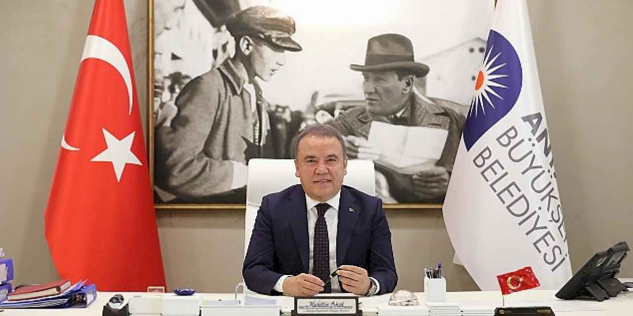 Başkan Muhittin Böcek'in Yeni Yıl Mesajı