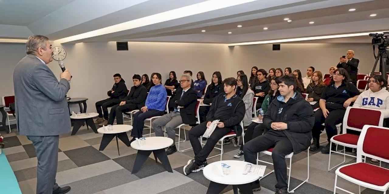 Kayseri Talas'ın Yazar Okulu tam gaz sürüyor