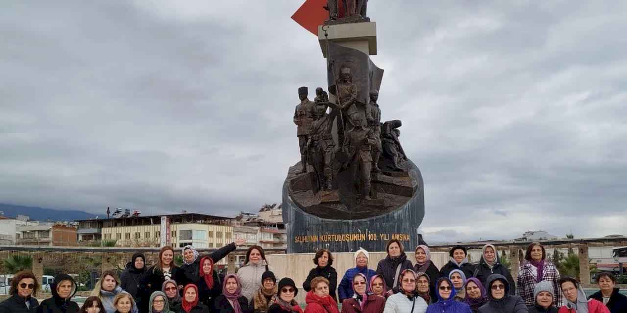 Kadınlar Manisa Salihli’yi adım adım gezdi