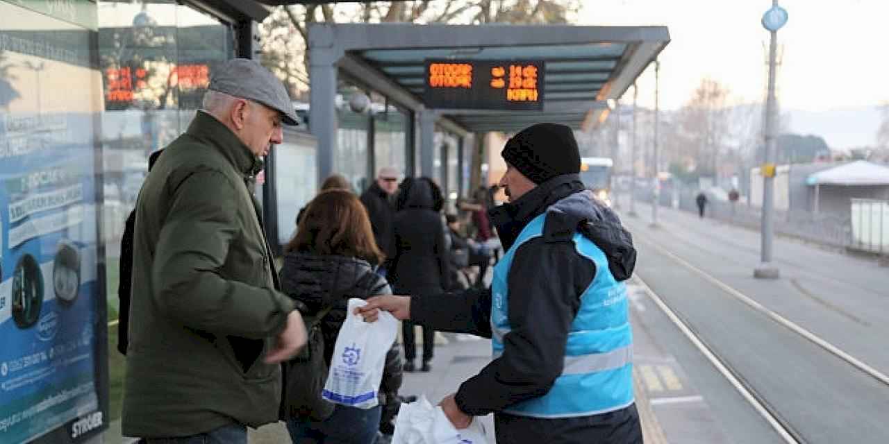 Büyükşehir, 4 bin 600 kandil simidi dağıttı