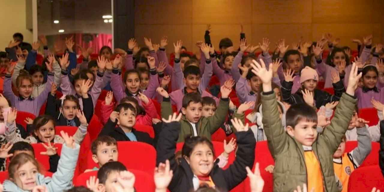 Hataylı çocuklar 'şehir' gülüyor