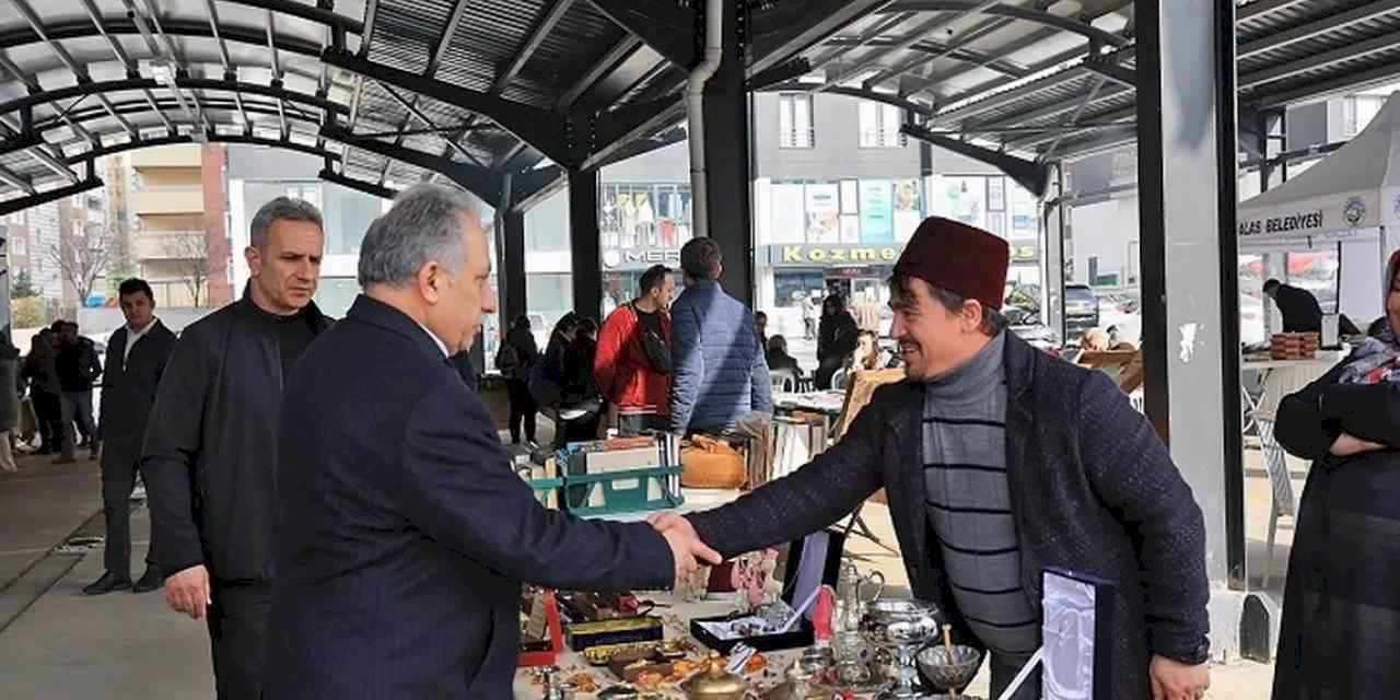 Mustafa Yalçın'dan Antika Pazarı'na ziyaret