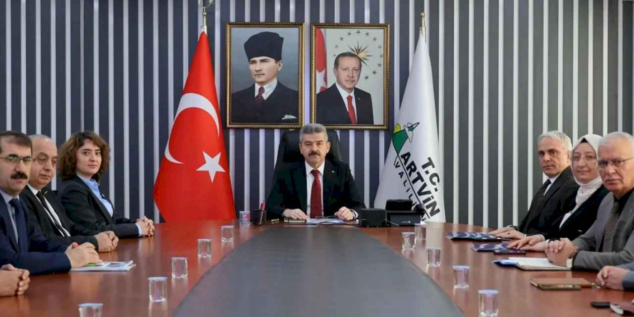 Artvin'de 'istihdam ve mesleki eğitim' toplantısı