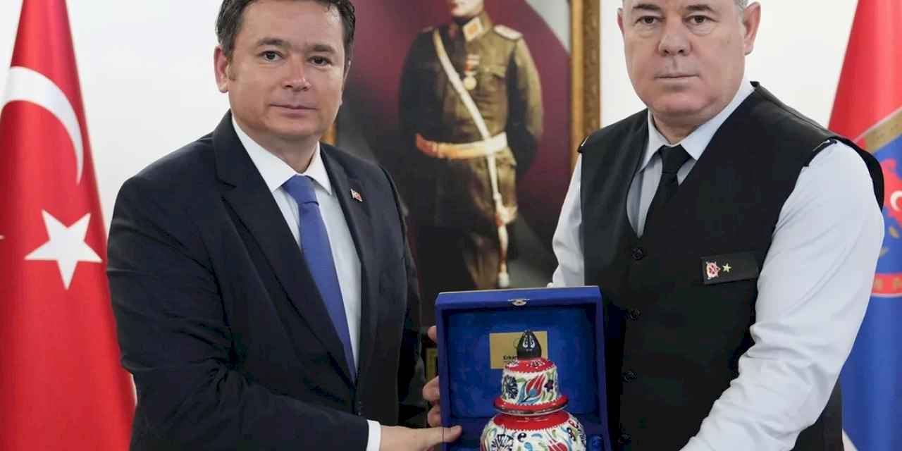 Erkan Aydın, Bursa İl Jandarma Komutanı Tuğgeneral İdris Tataroğlu’nu ziyaret etti