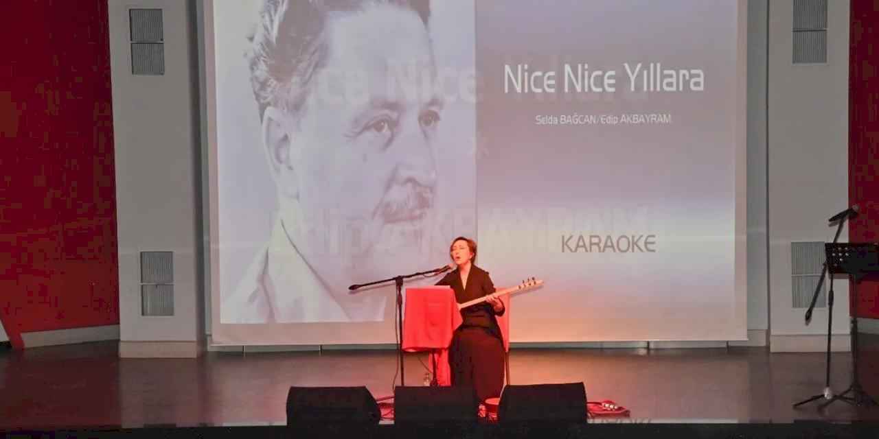 Manisa'da Nazım Hikmet şarkılarla anıldı