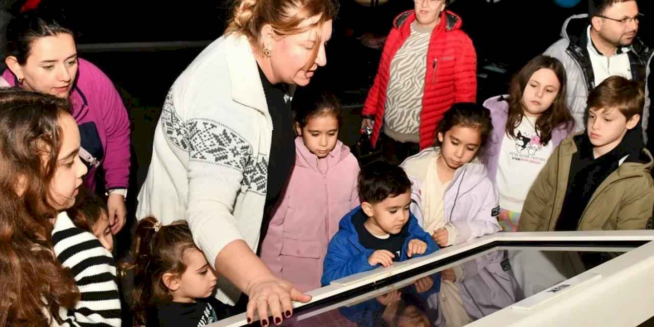 İzmir Çiğli'de bilim ve keşif dolu bir deneyim