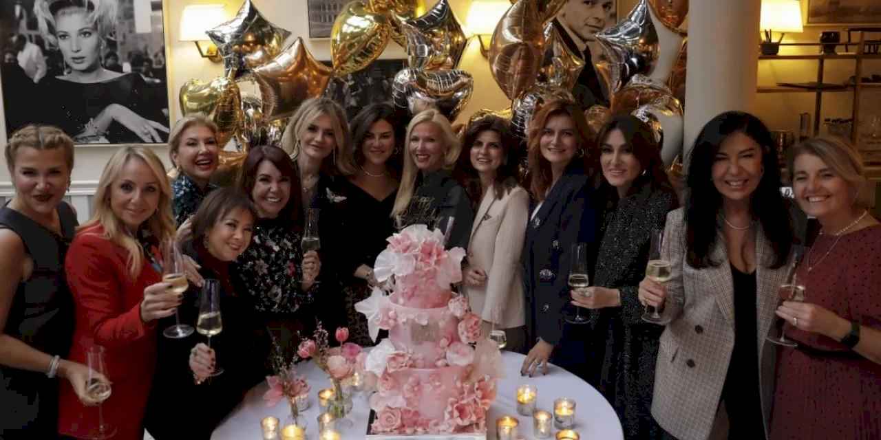 Siren Ertan’a Berkin Kaya’nın sahibi olduğu Serafina’da doğum günü sürprizi!