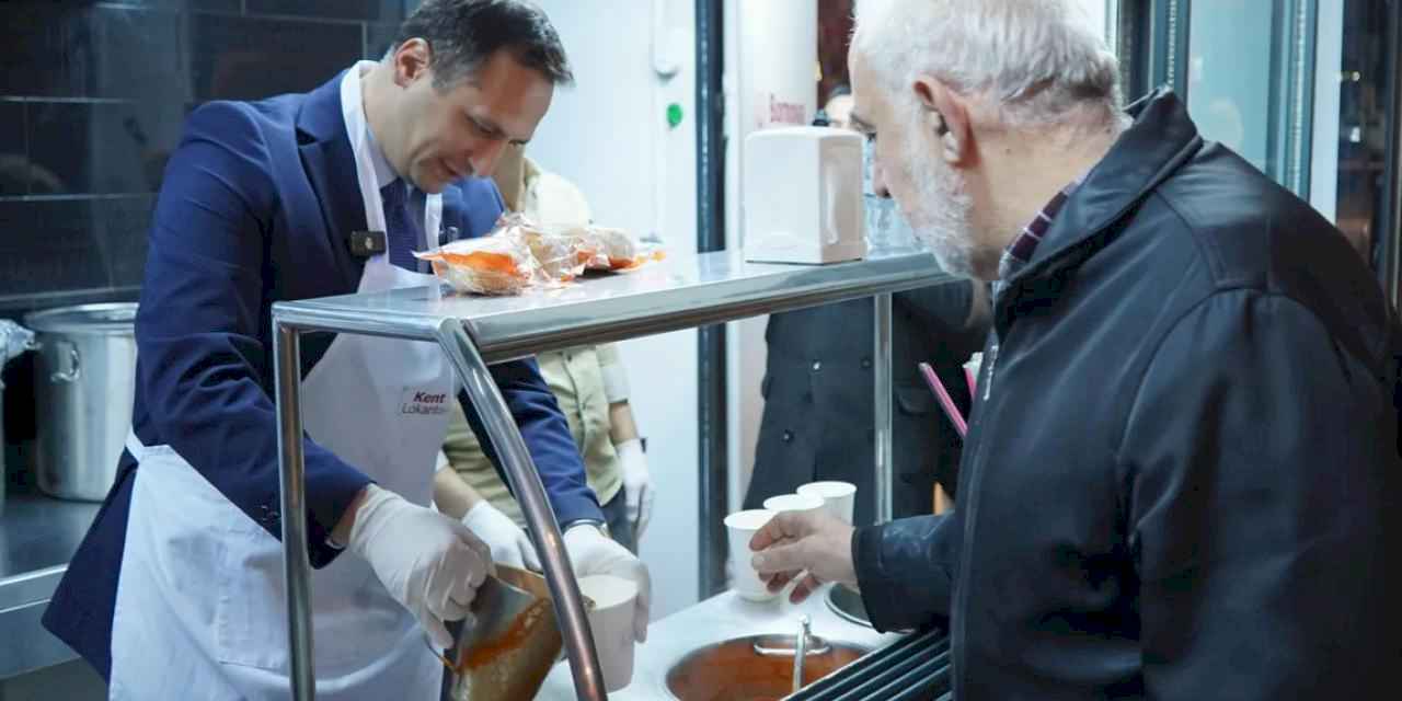 İzmir Bornova'da her sabah güne sıcak başlangıç