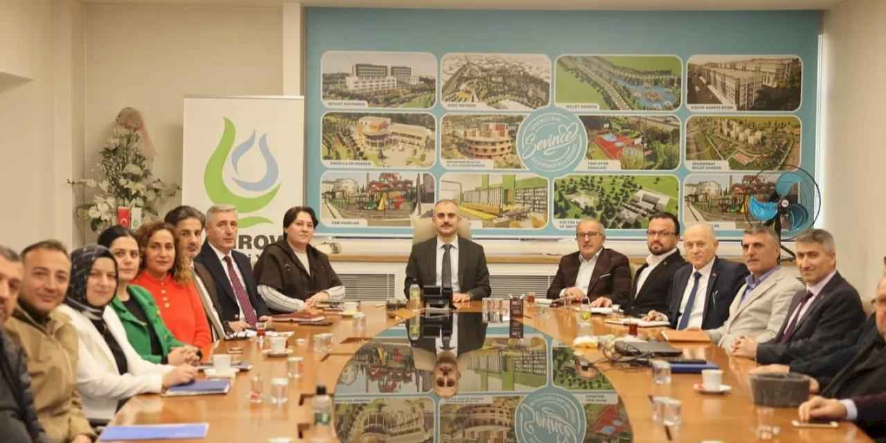 Kocaeli Çayırova’da Başkan Çiftçi, birim müdürleriyle toplantı gerçekleştirdi