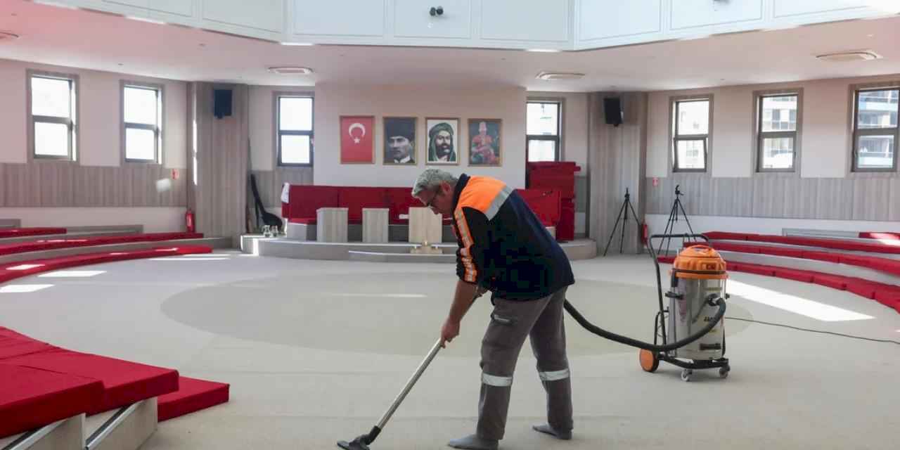 İstanbul Bakırköy'de ibadethanelerde temizlik seferberliği