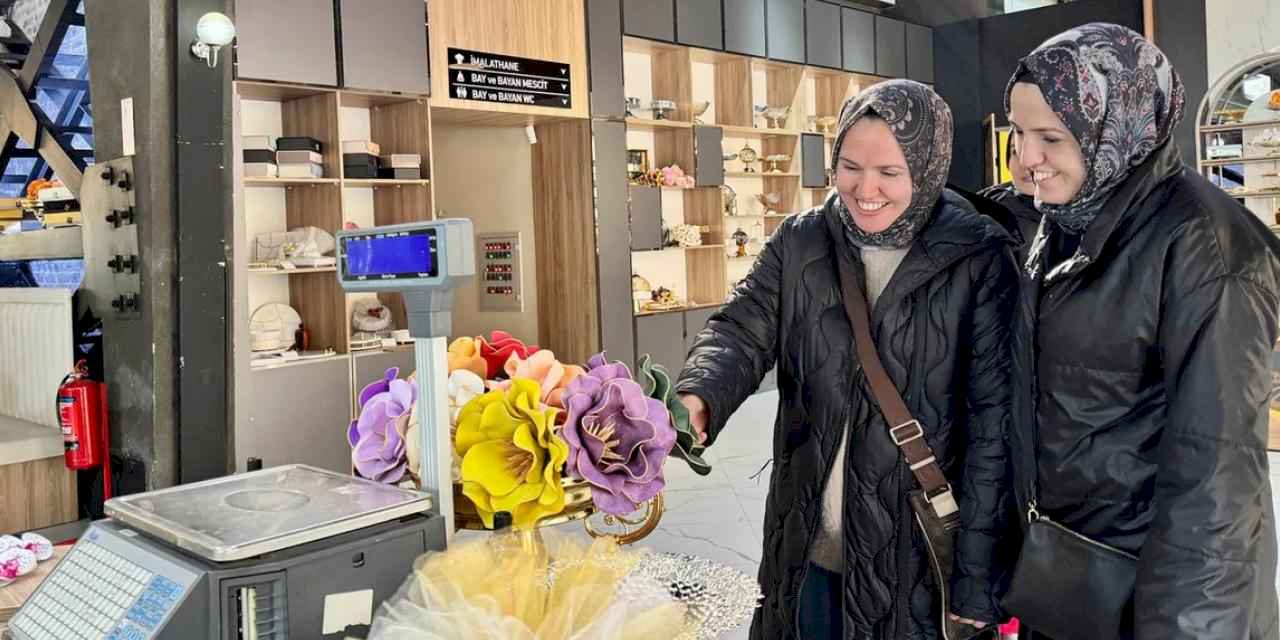 Sakarya'da fedakâr anneler sanat molası verdi