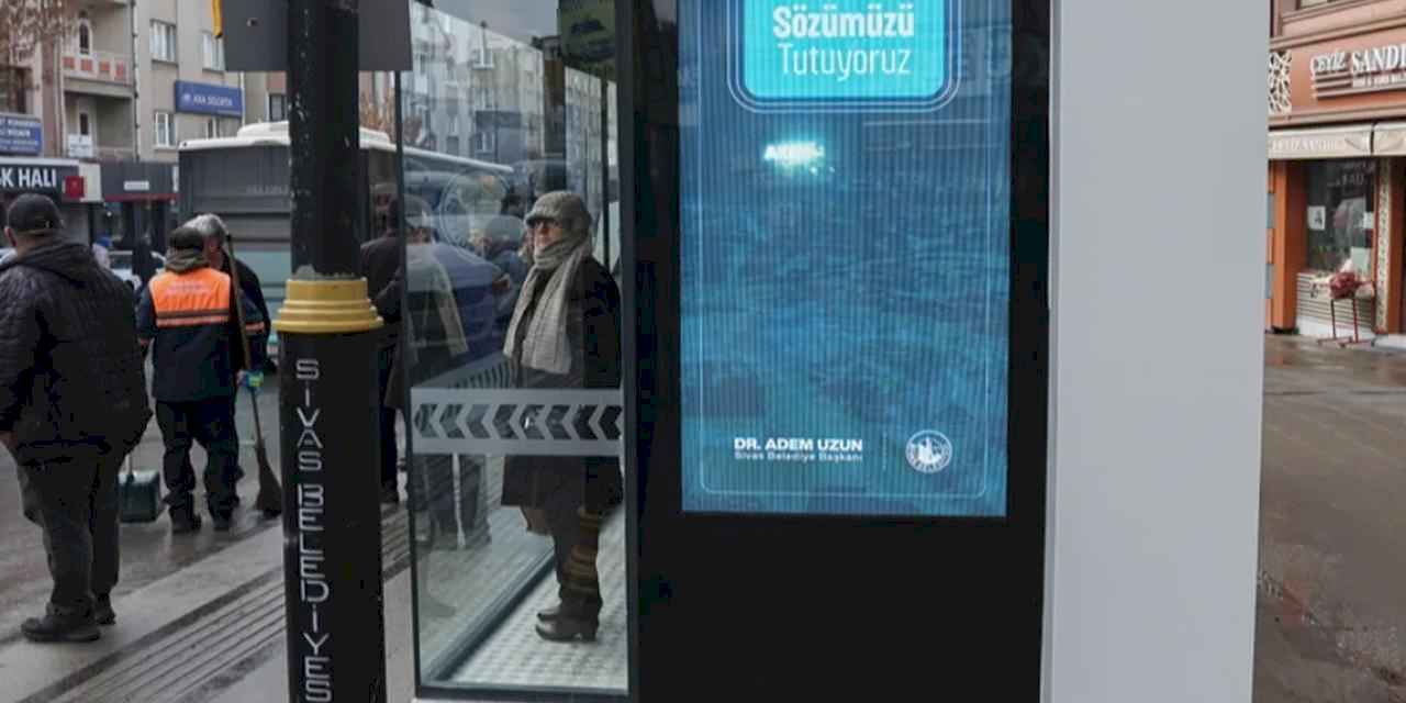 Sivas’ta yeni akıllı ve kapalı duraklar hizmete sunuldu