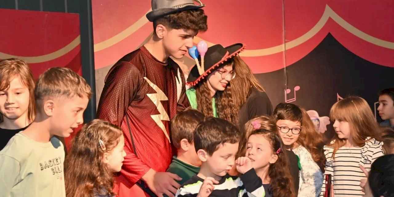 Manisa Büyükşehir’den çocuklara yarıyıl hediyesi