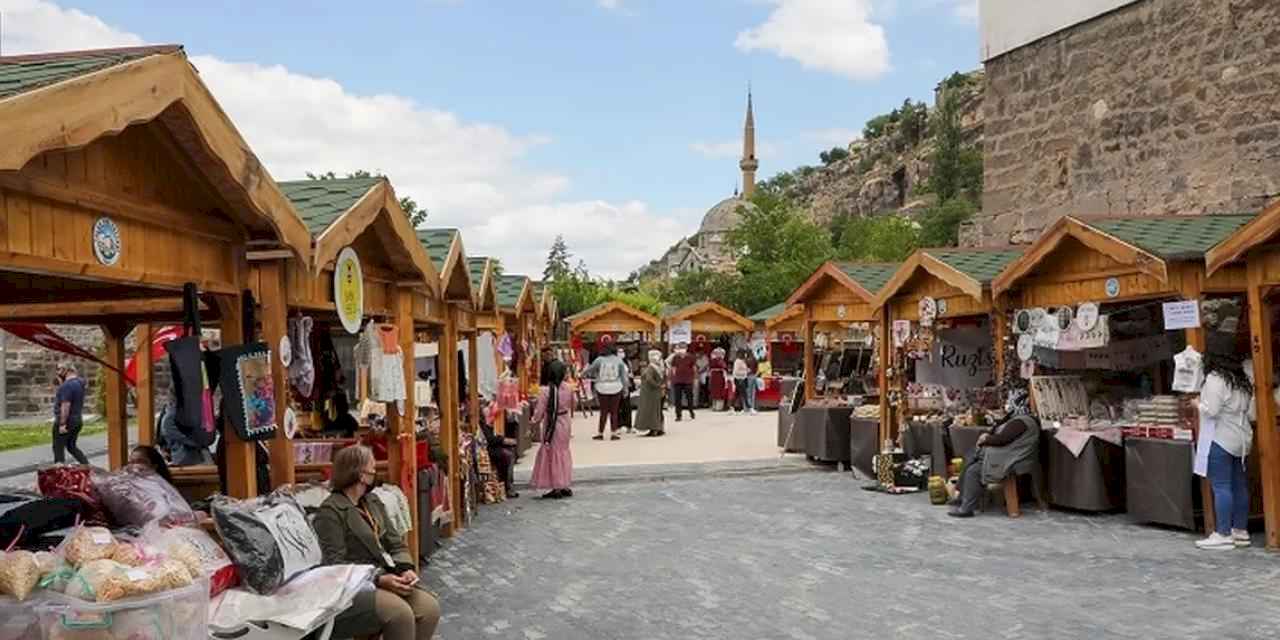 Kayseri Talas'ın Maharetli Eller Pazarı yarın kuruluyor