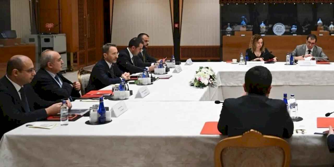 İletişim Başkanı basın müşavirleriyle buluştu