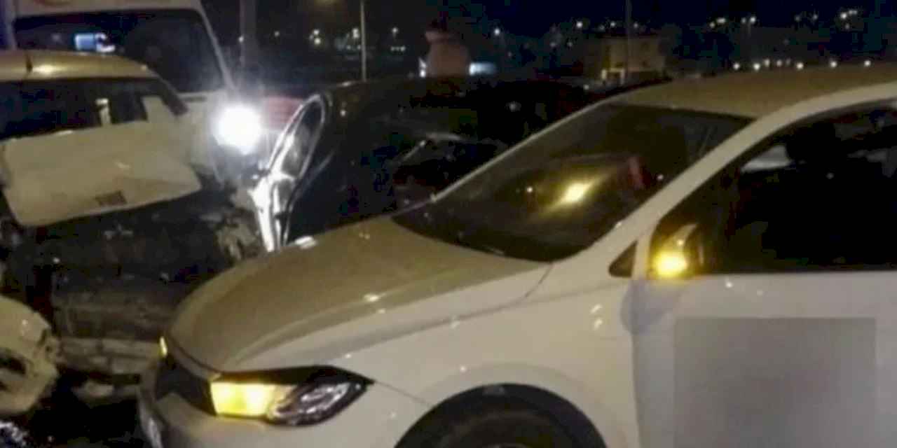 Antalya Kumluca'da Trafik Kazası: 1  kurye yaralandı!