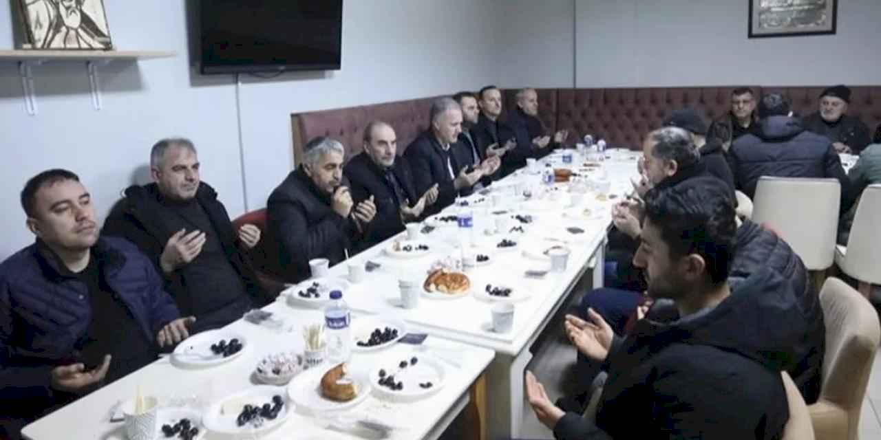 Bursa İnegöl'de 'Bereket Sofrası' bu hafta Emir Sultan'da kuruldu