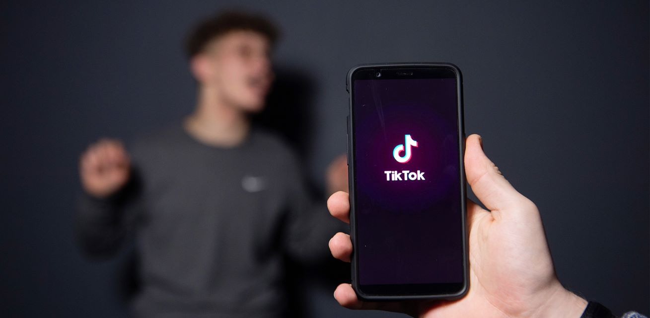 TikTok Ülkemiz İçin Dijital Bir Afet mi? Tehlike Uyarısı KOSAM'dan Geldi!