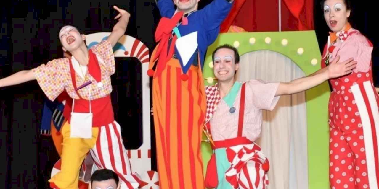 Manisa'da çocuklara tiyatro şöleni