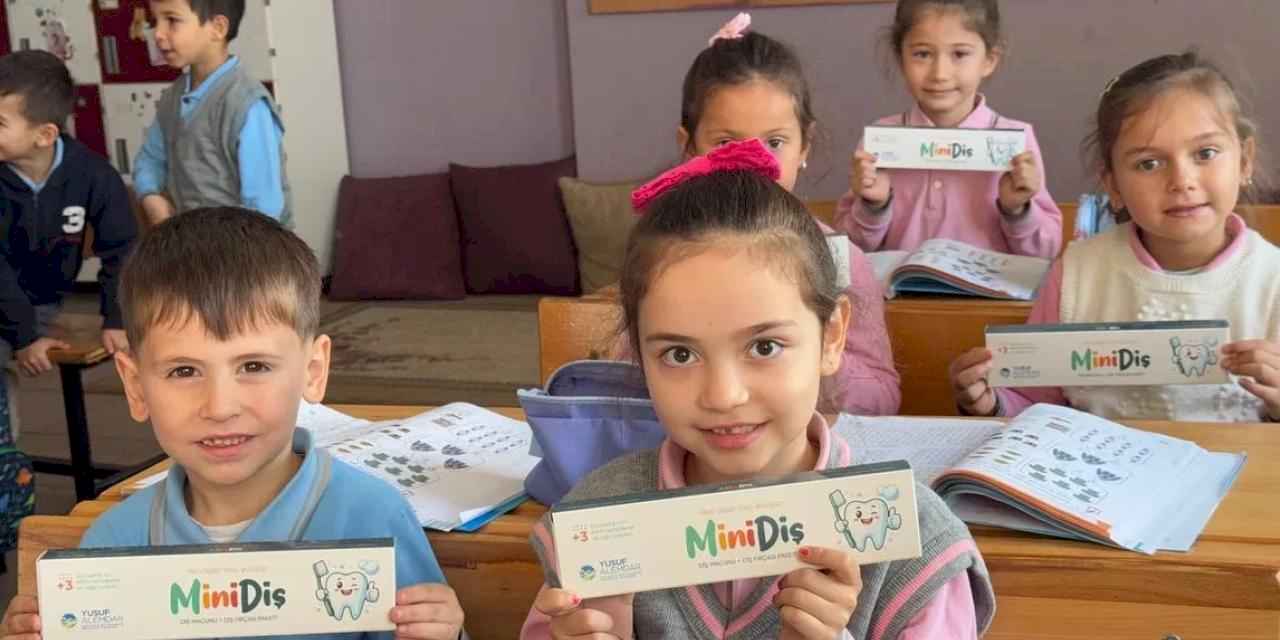 Sakarya'dan okullarda ağızlara 'bin neşe'