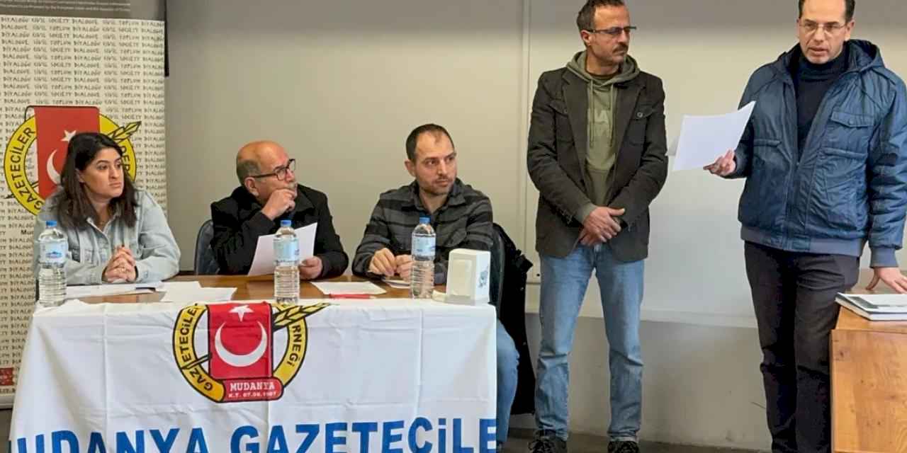 Mudanya Gazeteciler Derneği'nde nöbet değişimi