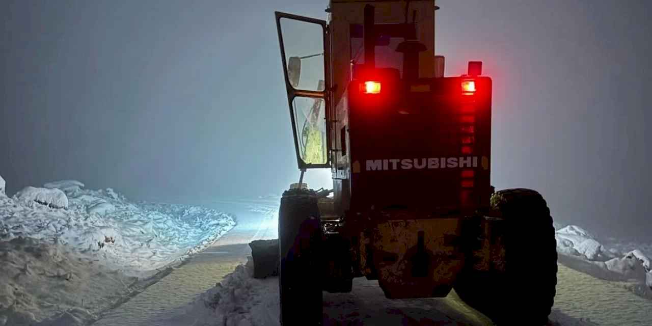 Yoğun kar sonrası Mardin'de temizlik seferberliği