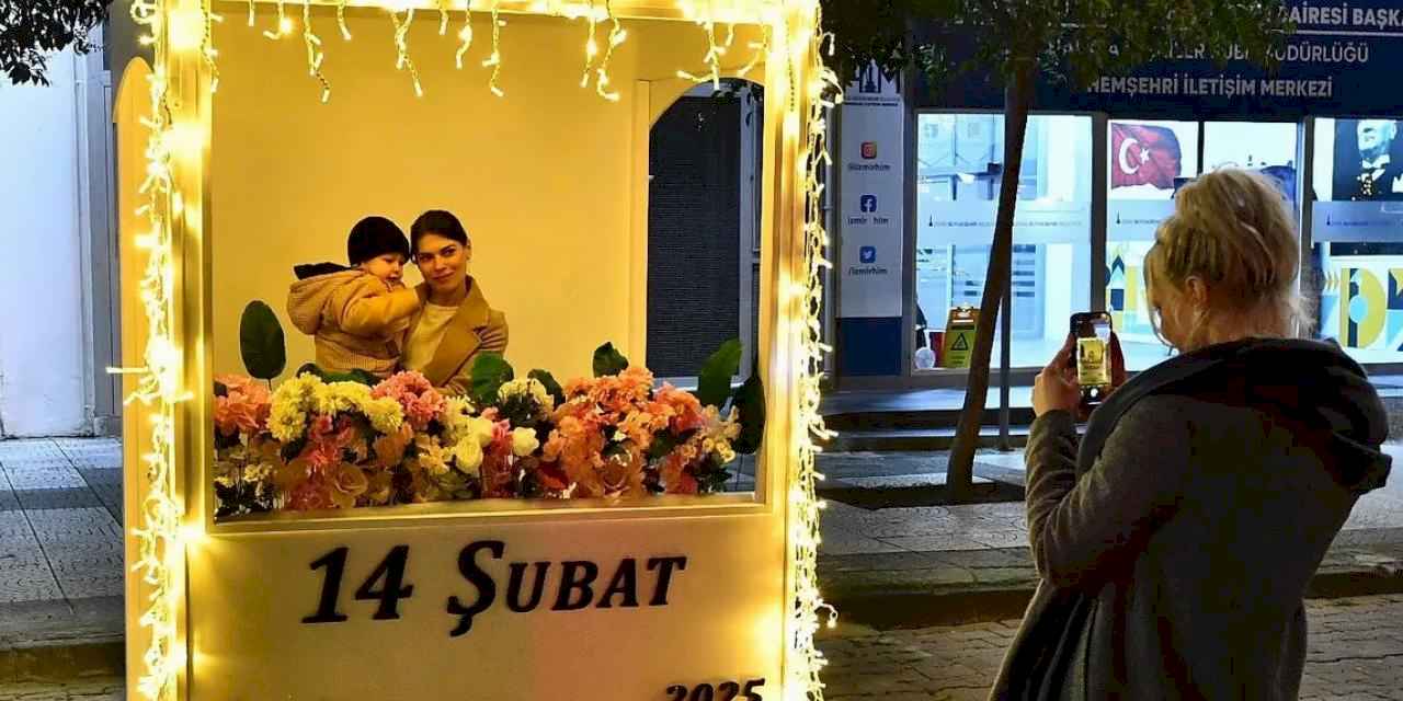 İzmir'de 'Sevgi Festivali' kapılarını açtı