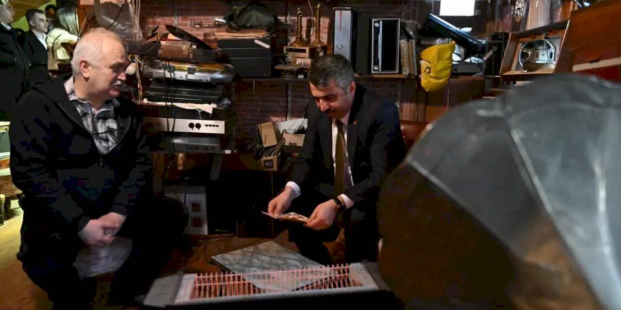 Bursa Yıldırım'da 'Nostalji Doktoru'na ziyaret