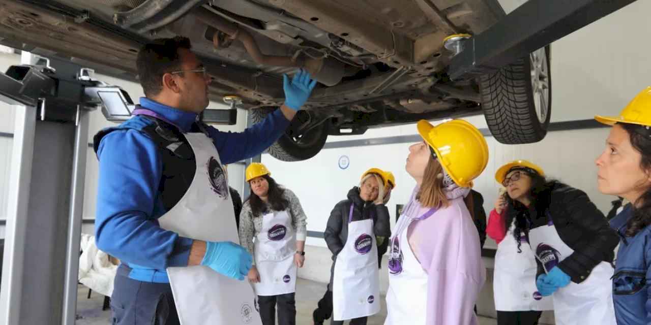 Muğlalı kadınlar taşıtların ustası oluyor